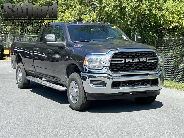 2024 RAM Ram 2500 RAM 2500 TRADESMAN CREW CAB 4X4 8 BOX