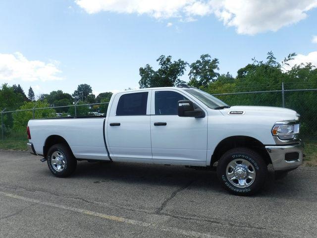 2024 RAM Ram 2500 RAM 2500 TRADESMAN CREW CAB 4X4 8 BOX