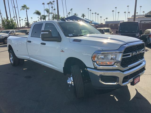 2024 RAM Ram 3500 RAM 3500 TRADESMAN CREW CAB 4X4 8 BOX