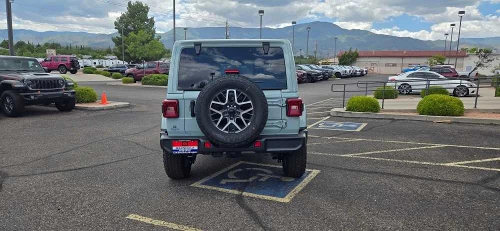 2024 Jeep Wrangler WRANGLER 4-DOOR SAHARA