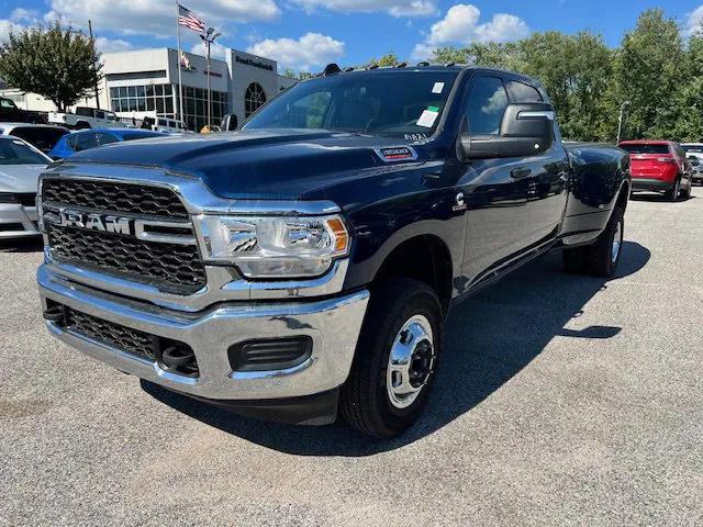 2024 RAM Ram 3500 RAM 3500 TRADESMAN CREW CAB 4X4 8 BOX