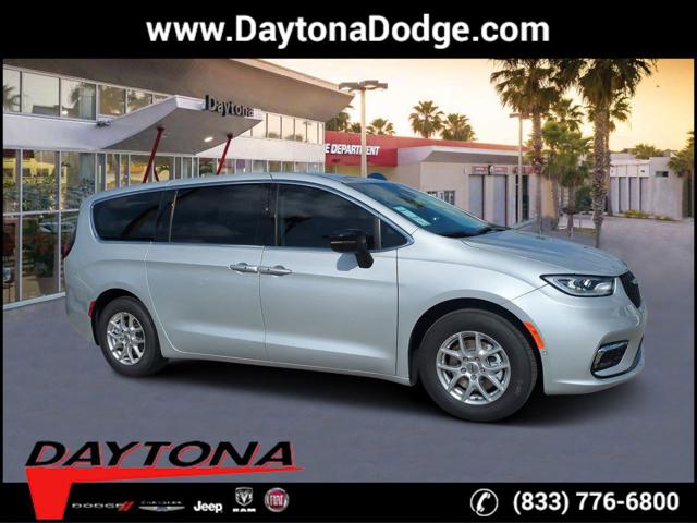 2024 Chrysler Pacifica PACIFICA TOURING L