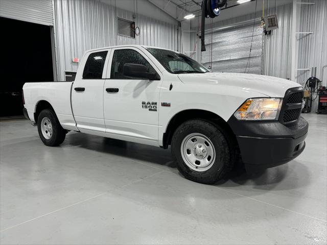 2024 RAM Ram 1500 Classic RAM 1500 CLASSIC TRADESMAN QUAD CAB 4X2 64 BOX