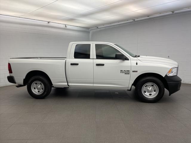 2024 RAM Ram 1500 Classic RAM 1500 CLASSIC TRADESMAN QUAD CAB 4X2 64 BOX