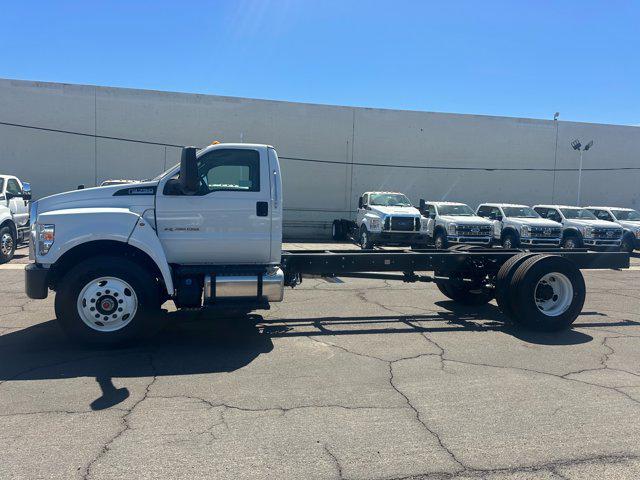2025 Ford F-750 F750 REG CAB DOCK HG