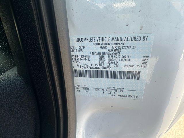 2025 Ford F-750 F750 REG CAB DOCK HG