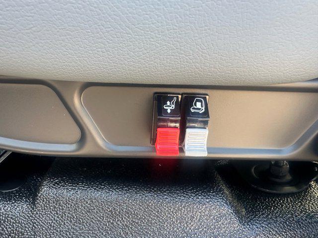 2025 Ford F-750 F750 REG CAB DOCK HG