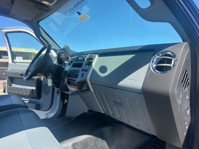 2025 Ford F-750 F750 REG CAB DOCK HG