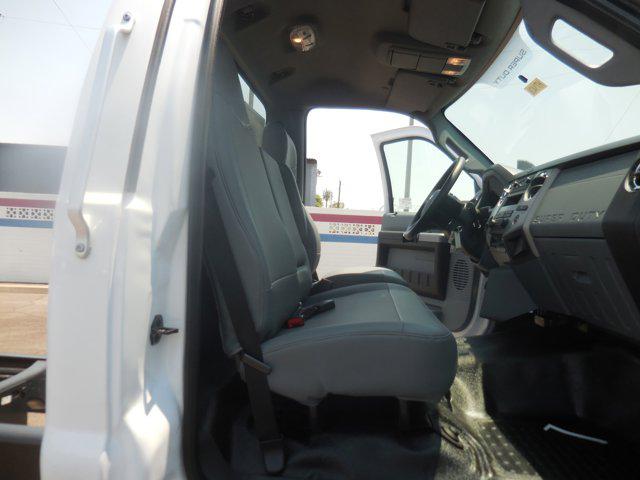 2025 Ford F-750 F750 REG CAB DOCK HG