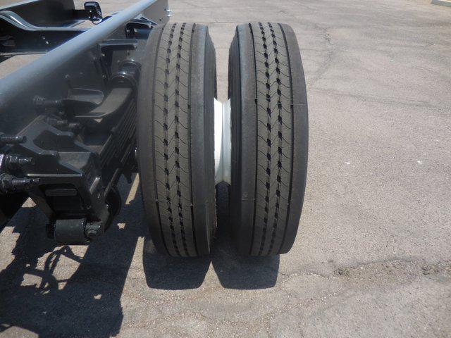 2025 Ford F-750 F750 REG CAB DOCK HG