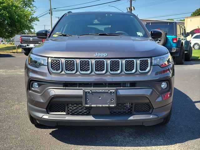 2023 Jeep Compass Latitude Lux FWD