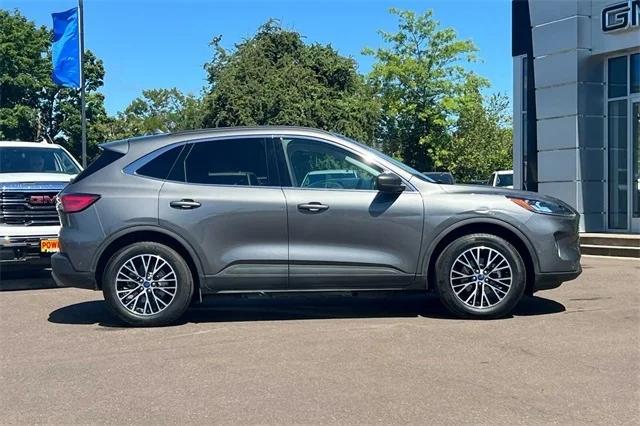 2022 Ford Escape Titanium Plug-In Hybrid