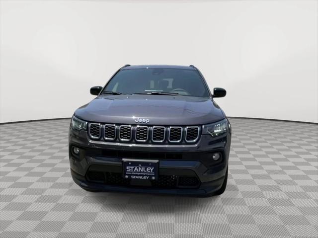 2024 Jeep Compass COMPASS LATITUDE 4X4