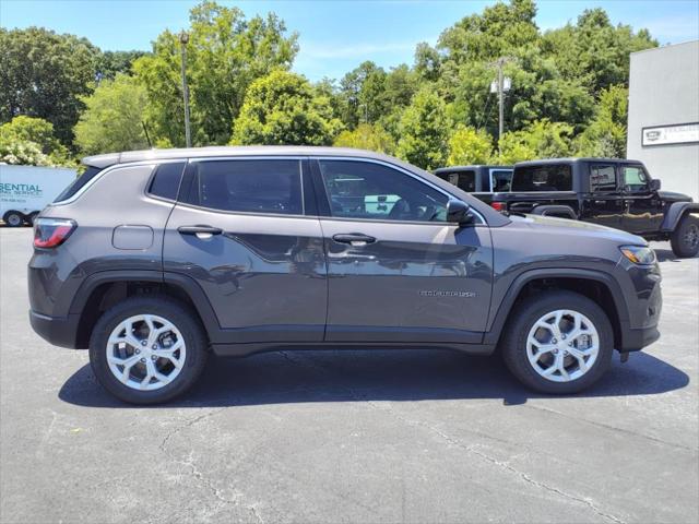 2024 Jeep Compass COMPASS SPORT 4X4