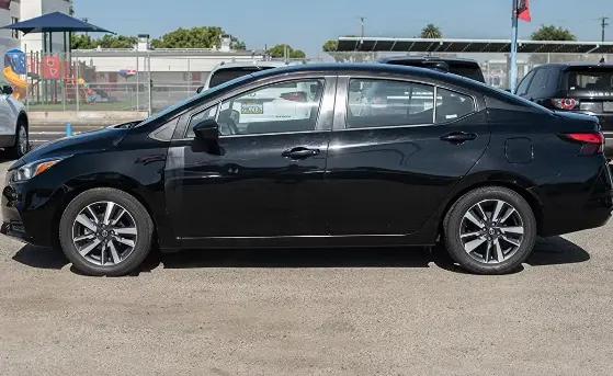 2021 Nissan Versa SV Xtronic CVT