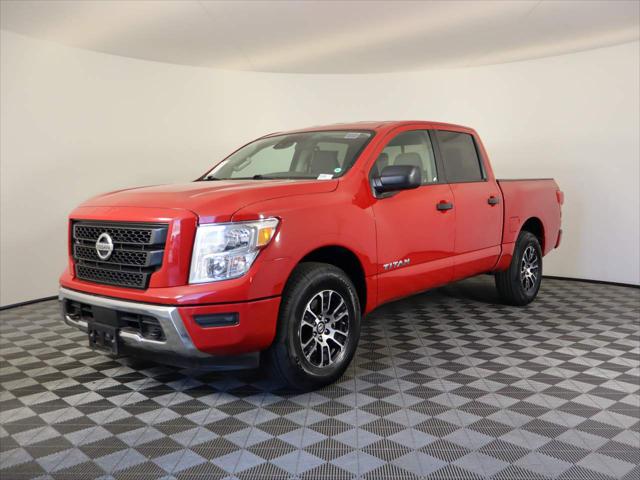 2022 Nissan TITAN Crew Cab SV 4x4