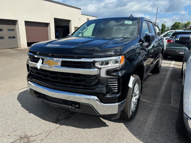 2024 Chevrolet Silverado 1500 4WD Crew Cab Short Bed LT with 2FL