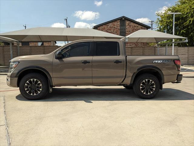 2022 Nissan TITAN Crew Cab PRO-4X 4x4