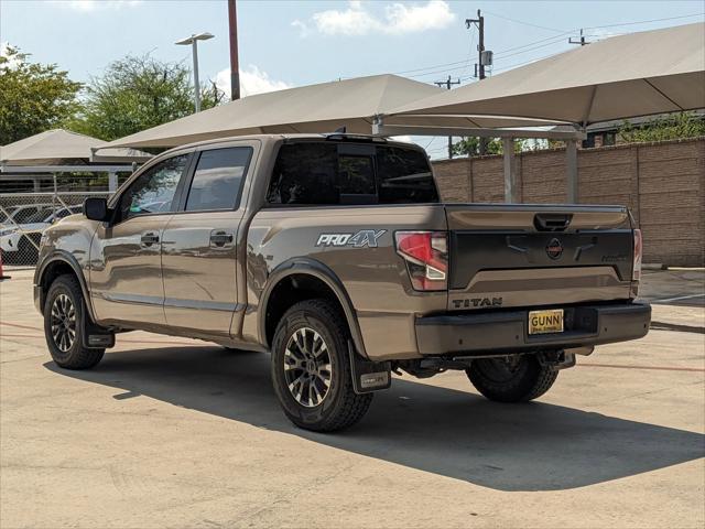 2022 Nissan TITAN Crew Cab PRO-4X 4x4