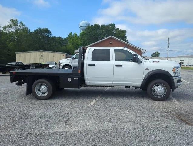 2024 RAM Ram 5500 Chassis Cab RAM 5500 TRADESMAN CHASSIS CREW CAB 4X4 60 CA