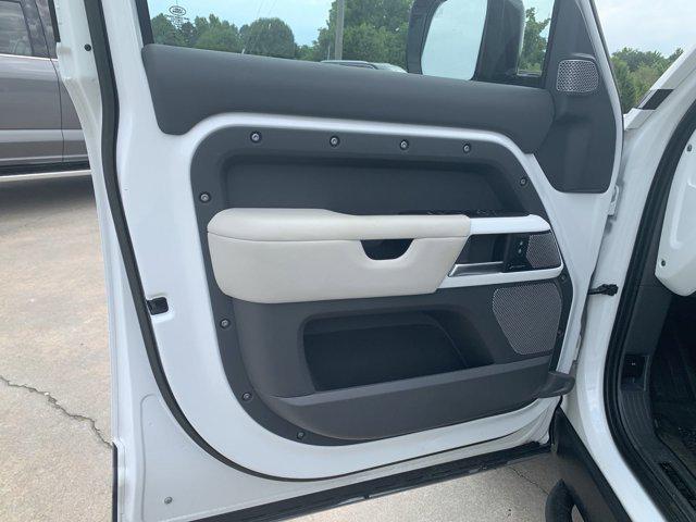 2023 Land Rover Defender 130 First Edition
