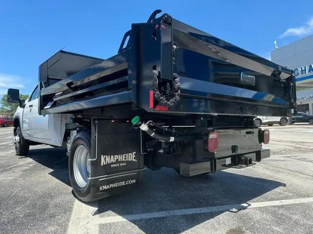 2024 Chevrolet Silverado 3500HD CC Work Truck