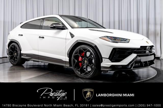 /2023 Lamborghini Urus