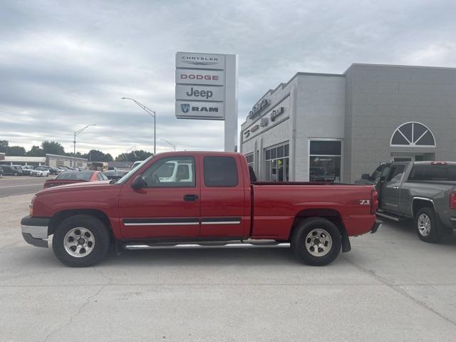 2003 Chevrolet Silverado 1500 LS