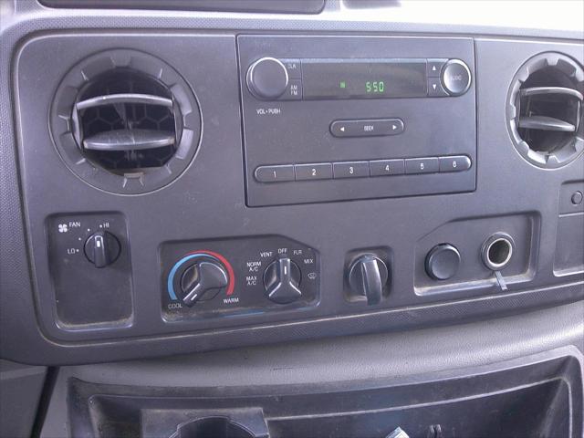 2011 Ford E-350 Cutaway Base