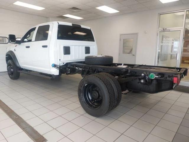 2024 RAM Ram 5500 Chassis Cab RAM 5500 TRADESMAN CHASSIS CREW CAB 4X4 60 CA