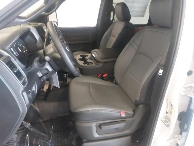 2024 RAM Ram 5500 Chassis Cab RAM 5500 TRADESMAN CHASSIS CREW CAB 4X4 60 CA