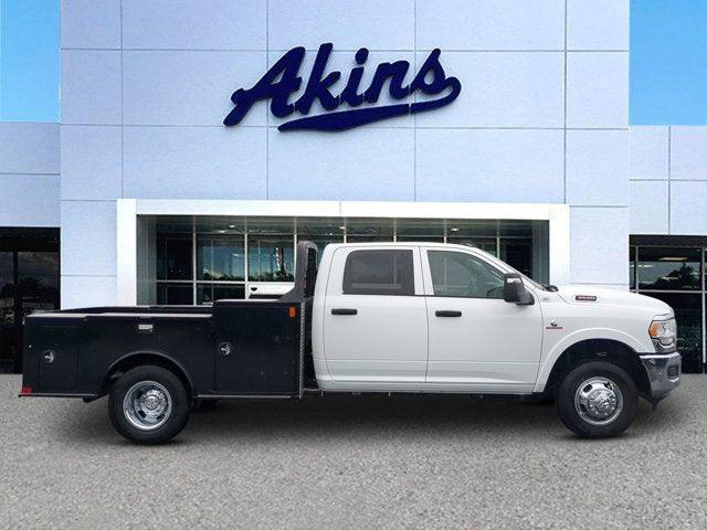 2024 RAM Ram 3500 Chassis Cab RAM 3500 TRADESMAN CREW CAB CHASSIS 4X4 60 CA