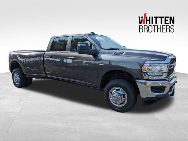 2024 RAM Ram 3500 RAM 3500 TRADESMAN CREW CAB 4X4 8 BOX