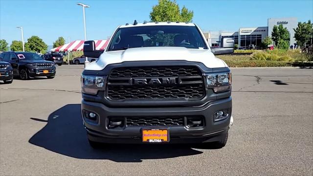 2024 RAM Ram 3500 Chassis Cab RAM 3500 TRADESMAN CREW CAB CHASSIS 4X4 60 CA