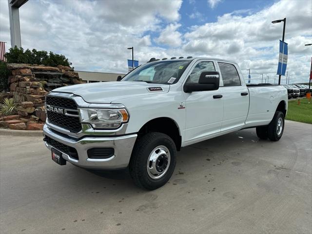 2024 RAM Ram 3500 RAM 3500 TRADESMAN CREW CAB 4X4 8 BOX