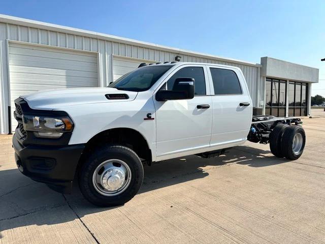 2024 RAM Ram 3500 Chassis Cab RAM 3500 TRADESMAN CREW CAB CHASSIS 4X4 60 CA