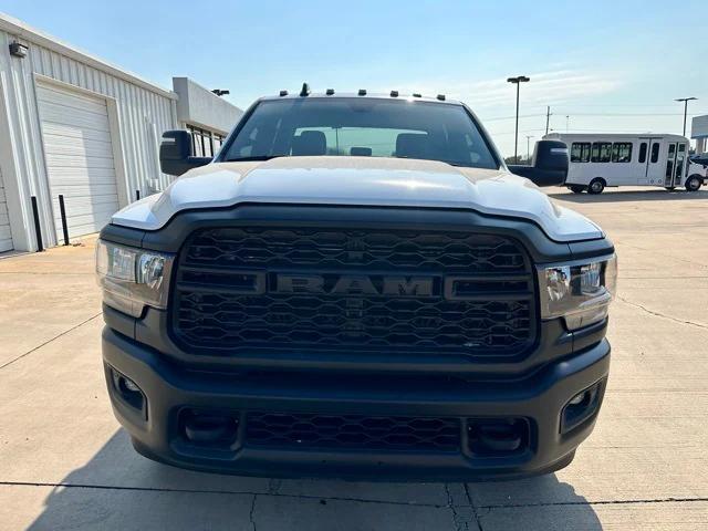 2024 RAM Ram 3500 Chassis Cab RAM 3500 TRADESMAN CREW CAB CHASSIS 4X4 60 CA