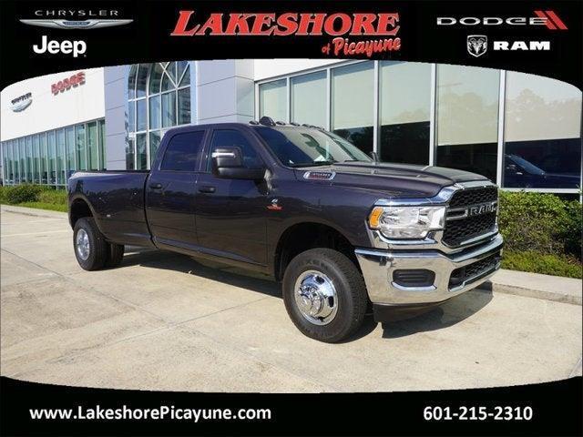 2024 RAM Ram 3500 RAM 3500 TRADESMAN CREW CAB 4X4 8 BOX