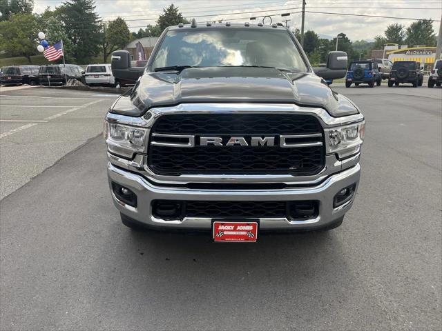 2024 RAM Ram 3500 Chassis Cab RAM 3500 TRADESMAN CREW CAB CHASSIS 4X4 60 CA