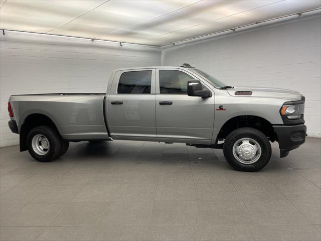 2024 RAM Ram 3500 RAM 3500 TRADESMAN CREW CAB 4X4 8 BOX