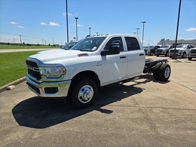 2024 RAM Ram 3500 Chassis Cab RAM 3500 TRADESMAN CREW CAB CHASSIS 4X4 60 CA