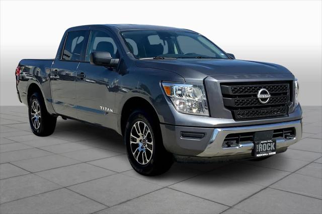 2023 Nissan TITAN Crew Cab SV 4x4