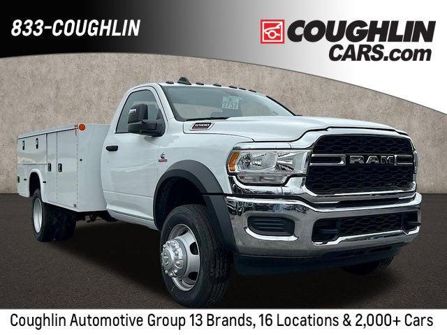 2024 RAM Ram 5500 Chassis Cab RAM 5500 TRADESMAN CHASSIS REGULAR CAB 4X4 84 CA 2024 RAM Ram 5500 Chassis Cab RAM 5500 TRADESMAN CHASSIS REGULAR CAB 4X4 84 CA