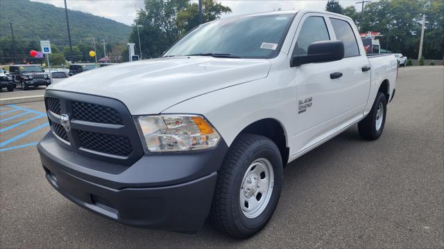 2024 RAM Ram 1500 Classic RAM 1500 CLASSIC TRADESMAN CREW CAB 4X4 57 BOX