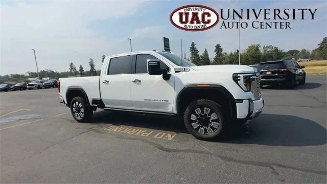 2024 GMC Sierra 2500HD 4WD Crew Cab Standard Bed Denali