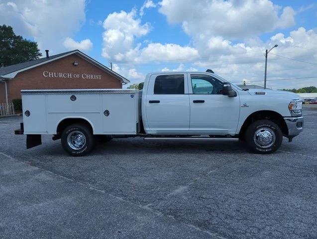 2024 RAM Ram 3500 Chassis Cab RAM 3500 TRADESMAN CREW CAB CHASSIS 4X4 60 CA