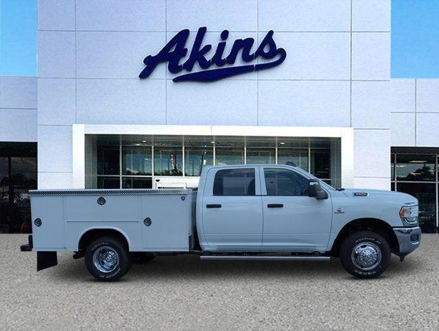 2024 RAM Ram 3500 Chassis Cab RAM 3500 TRADESMAN CREW CAB CHASSIS 4X4 60 CA