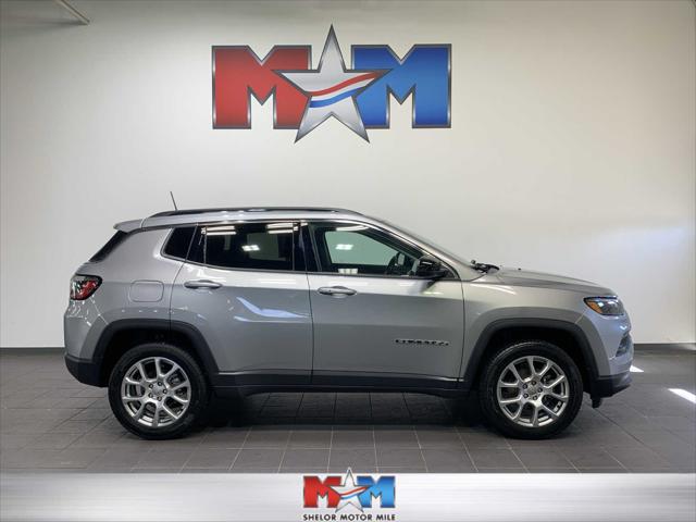 2022 Jeep Compass Latitude Lux 4x4