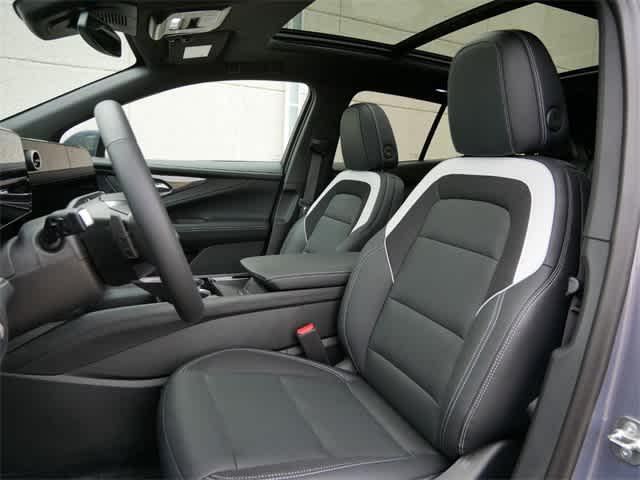 2024 Chevrolet V Blazer eAWD LT