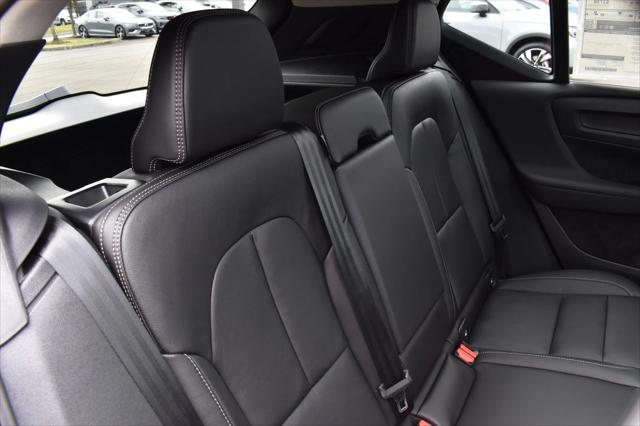 2025 Volvo XC40 Plus Dark Theme